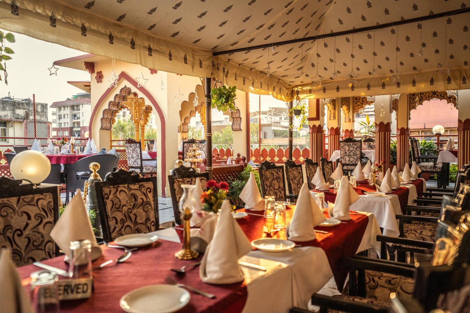 Umaid Bhawan - A Heritage Style Boutique Hotel Jaipur Bagian luar foto