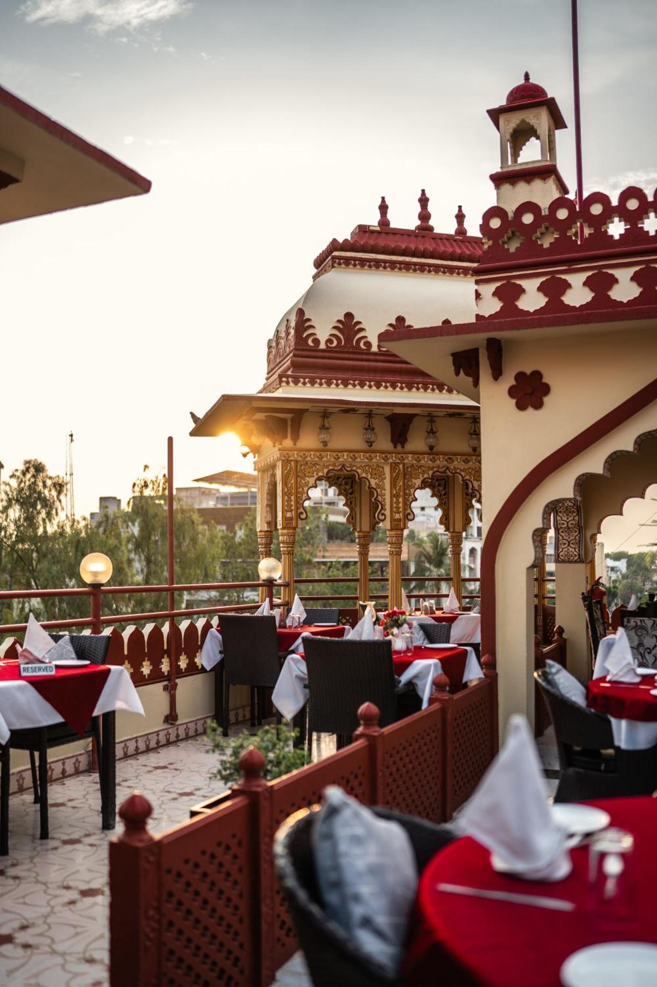 Umaid Bhawan - A Heritage Style Boutique Hotel Jaipur Bagian luar foto